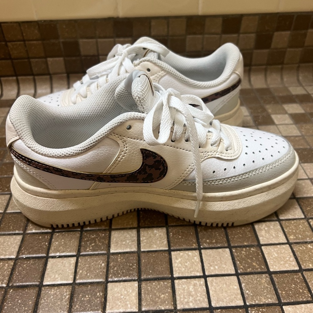 Nike court Vision Alta